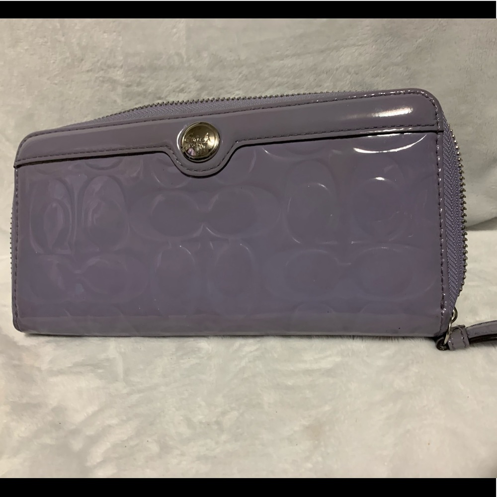 COACH LAVENDER GRAMERCY LEATHER ACCORDION WALLET